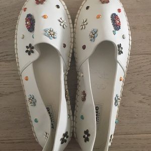 GEOX novelty walking shoes (brand new)